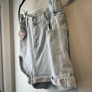 BNWT, Zaful Medium jean shorts